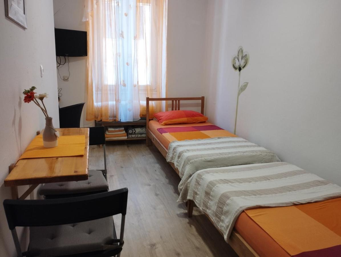 Old Town Guest house 3*